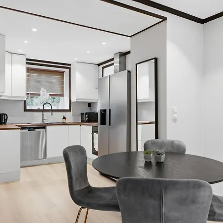 Fin Sentralt I Byen 2 Soverom 4 Sengeplasser Apartment Tønsberg
